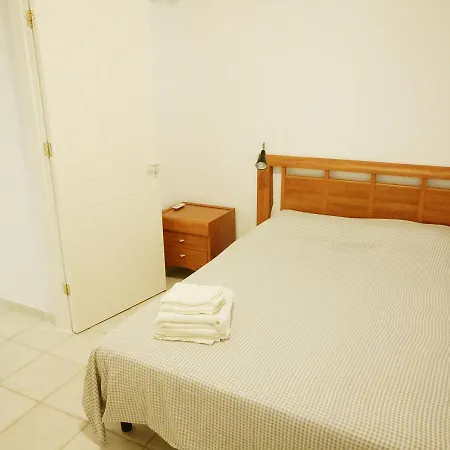 Regina Gardens 3 Bedroom Вилла *