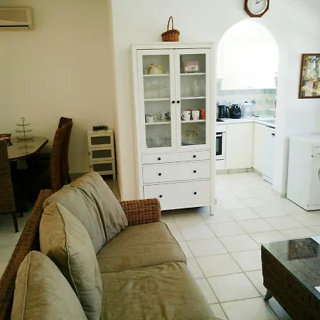 Regina Gardens 3 Bedroom Пафос