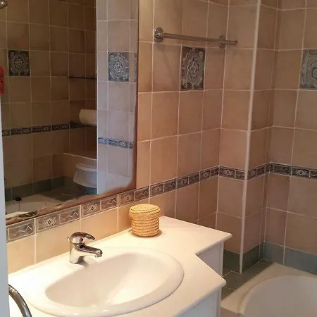 Regina Gardens 3 Bedroom Пафос